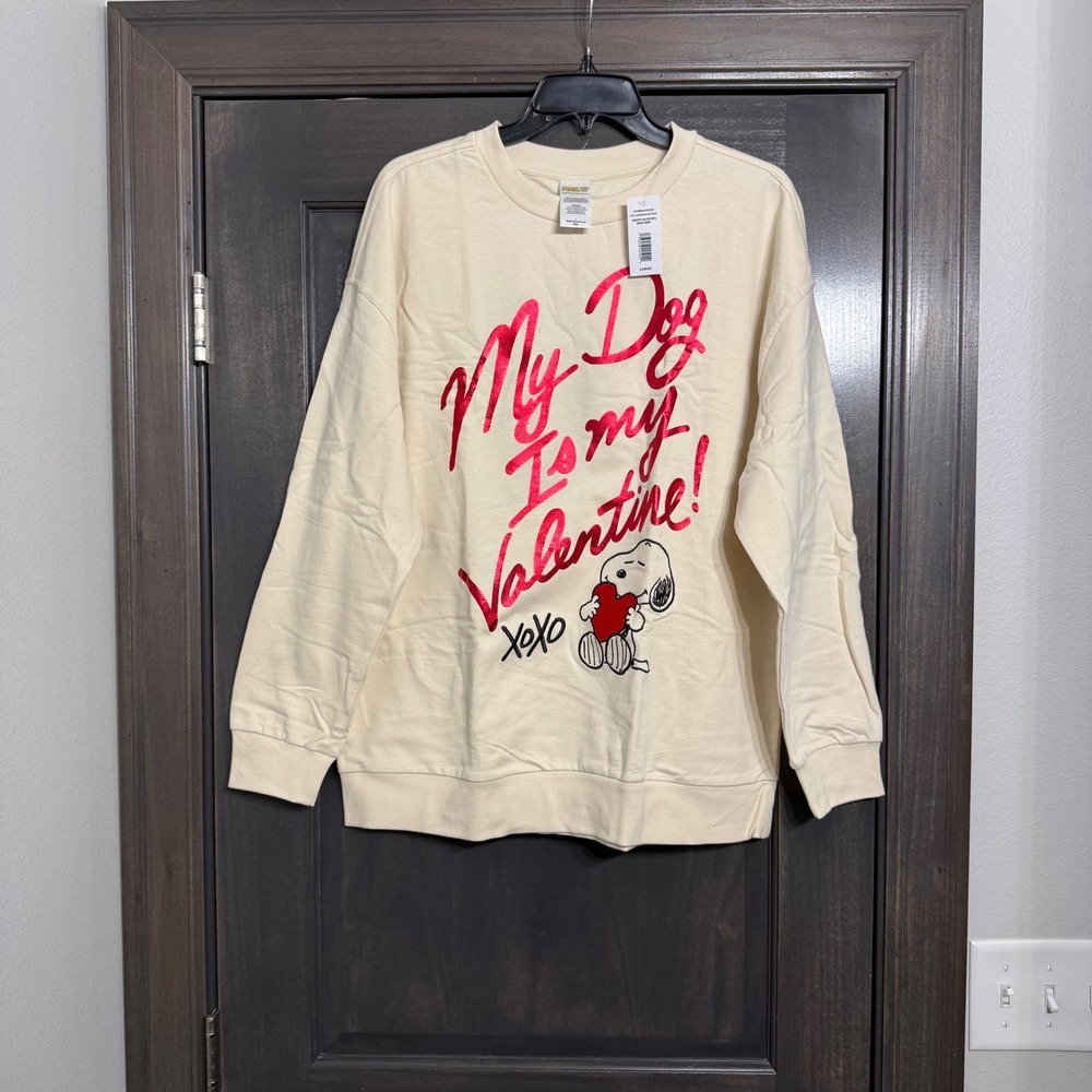 Peanuts Snoopy My Dog Is My Valentine Sweatshirt Whitecap Gray‎ Cream Large NEW